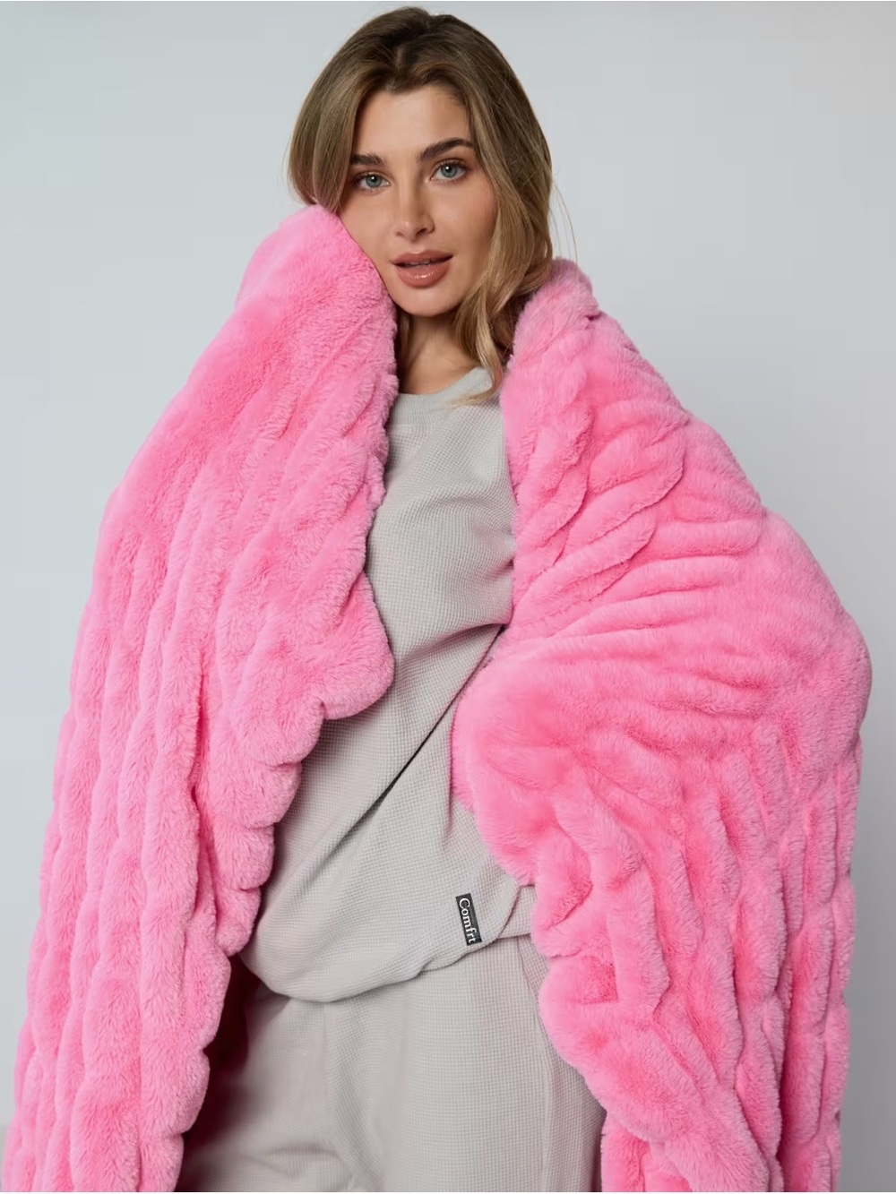 COMFRT Dreamer Blanket - Medium - Cotton Candy Pink (limited edition color!)